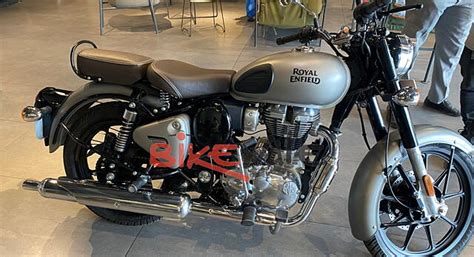 New Royal Enfield Classic 350 Gunmetal Grey spotted; price leaked - BikeWale