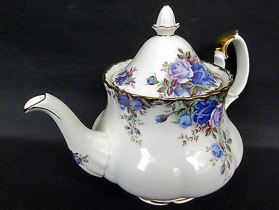 MOONLIGHT ROSE MEDIUM TEAPOT, 5-6 CUPS, 1st QUALITY, VGC, 1987-2002 ...