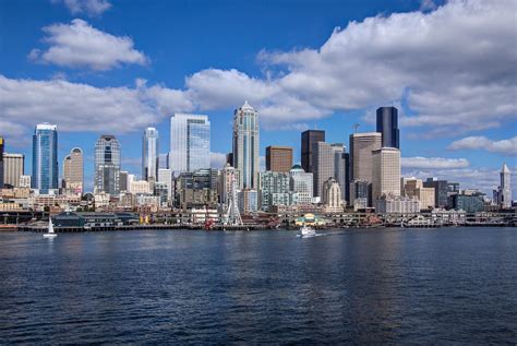 Seattle Waterfront – Photography by CyberShutterbug