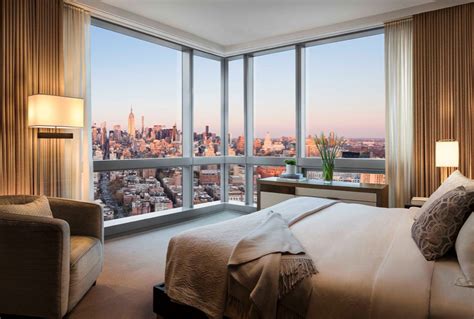 12 Hotels With the Best Views In NYC (2023) - Dana Berez