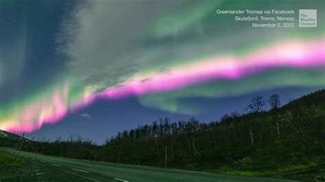 Magnetic Field Crack Sparks Unusual Aurora - Videos from The Weather ...