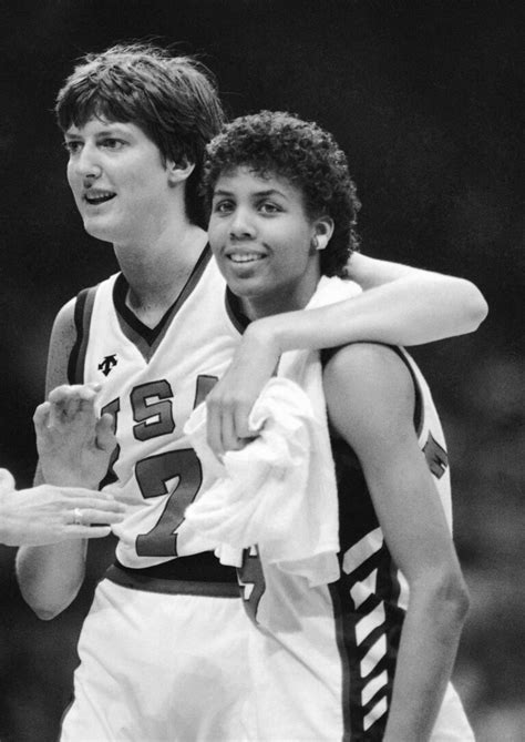 Anne Donovan, Hall of Fame basketball player and coach, dies at 56 ...