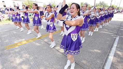 Pecan Festival Parade returning to Groves streets this Saturday - Port Arthur News | Port Arthur ...