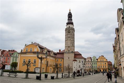 Learn About the Fascinating History of Polish Bolesławiec Pottery | My ...