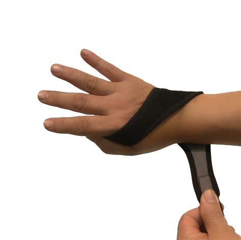Buy IRUFA,WR-OS-17,Breathable Neoprene Wrist Brace, for TFCC Tear ...