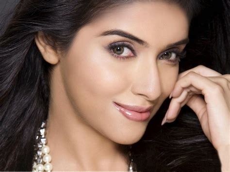 Wallpapers Joo: Asin Thottumkal Full HD Wallpapers