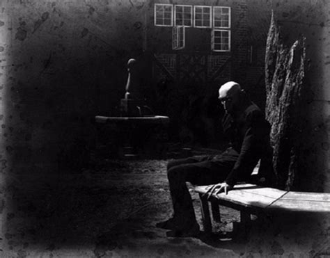 Max Schreck on the set of "Nosferatu" in 1922. : r/movies