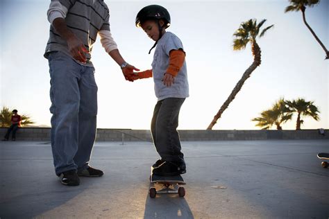 Essential Beginner Skateboard Gear and Skills