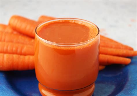 Carrot Juice Benefits, Pros and Cons of Juicing Carrots