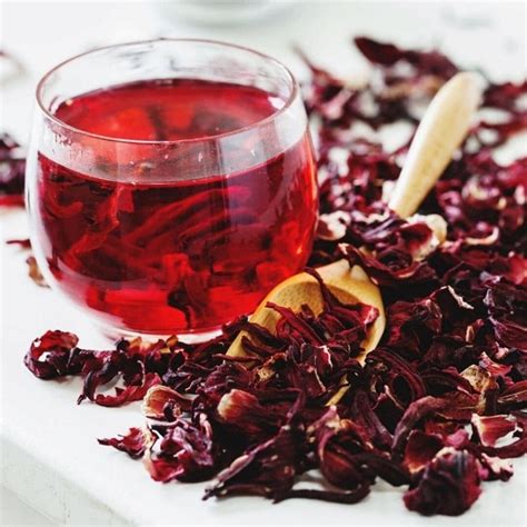 7 health benefits of zobo drink (Hibiscus tea) you may not know about