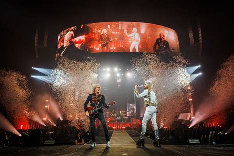 Queen's "Rhapsody Tour" Kickoff: Photos + Setlist