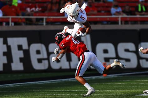 Texas Football: Ehlinger, Bijan Robinson sustained minor injuries vs. Tech