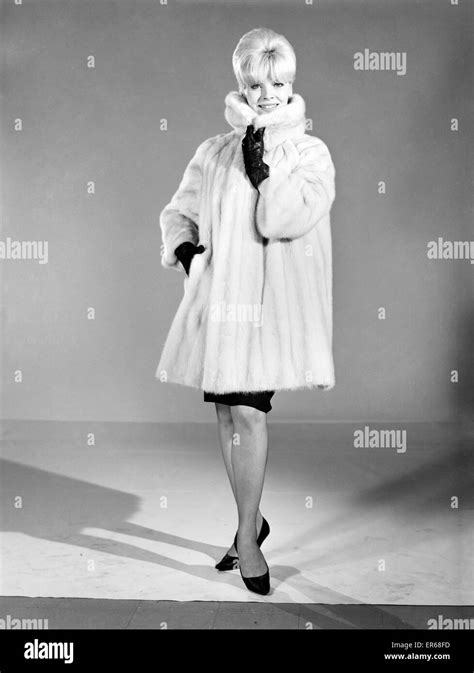 Clothing: Fashion: Fur Coat: Woman (Marion Horton) wearing mink fur ...