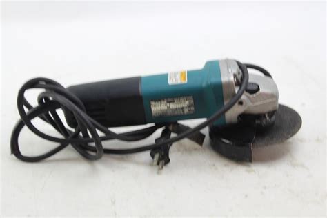 Makita 9557NB Angle Grinder | Property Room