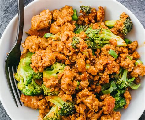 Simple Pork Stir Fry With Broccoli (Keto) - Savory Tooth