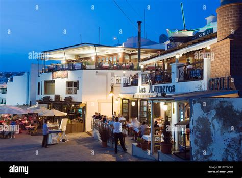 Puerto del carmen lanzarote nightlife hi-res stock photography and ...