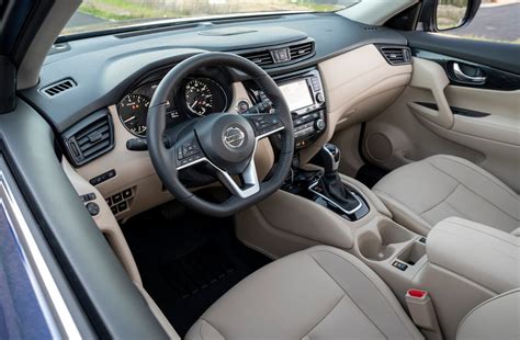 2020 Nissan Rogue: 67 Interior Photos | U.S. News