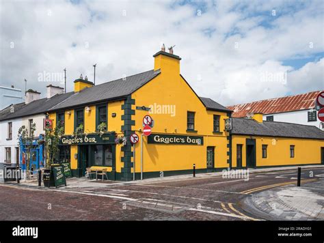 Gracie's Bar Carrick-on-Shannon Stock Photo - Alamy