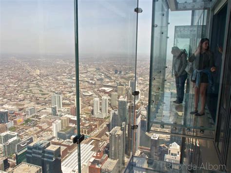 Skydeck Chicago: Daring the Glass Floor 103 Stories High