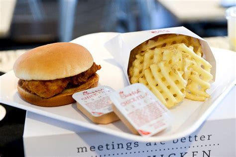 Ranking 7 of the best fast-food french fries, from McDonald’s to Chick ...