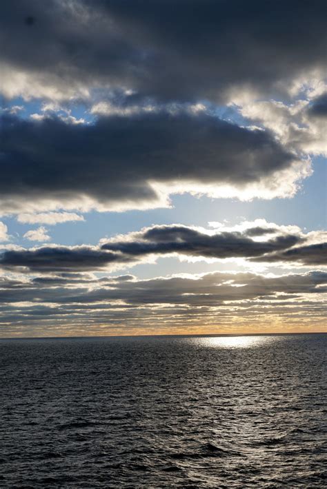 Free Images : sea, coast, water, ocean, horizon, cloud, fly, spray ...