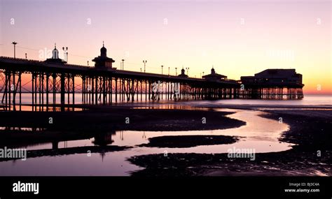 Sunset at The North Pier, Blackpool Stock Photo - Alamy