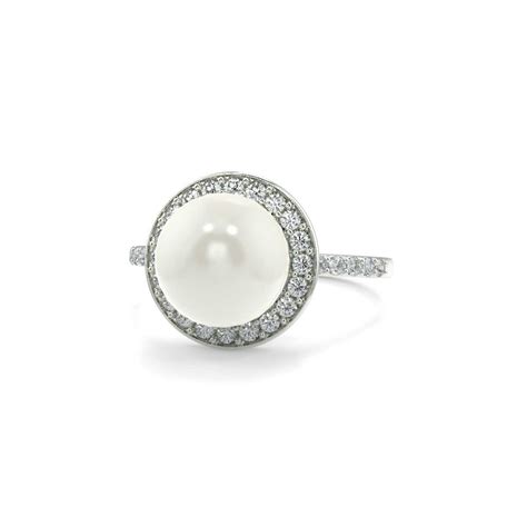 Best Diamond Zeta Pearl Halo Ring Designs | TOD