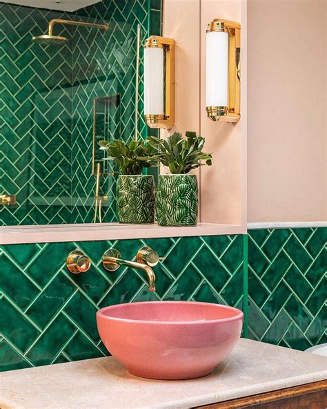 15 Ideas for Gorgeous Green Bathrooms