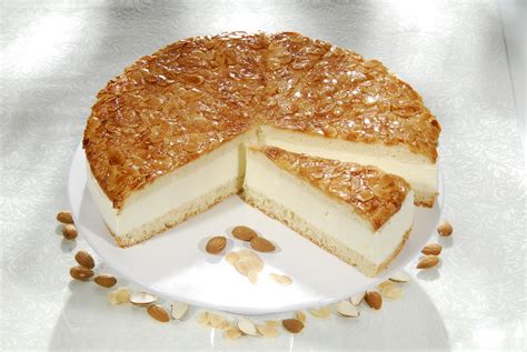 Bienenstich ( German cake - sponge with custard/vanilla cream centre & caramelised almonds on ...