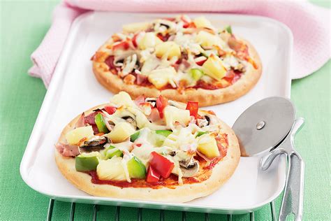 3 Healthy Mouthwatering Mini Pizza Recipes – BMS | Bachelor of ...