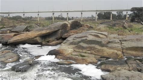 Pollution in the Subarnarekha River near Ranchi. - YouTube