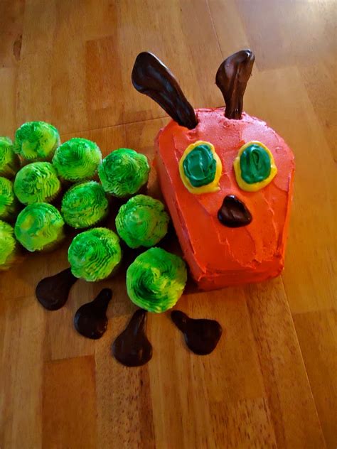 :: kraftykym ::: The very hungry caterpillar cake