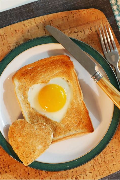 Breville Heart Shaped Eggs and Toast Guide | Toaster recipes, Small kitchen cooking, Breakfast