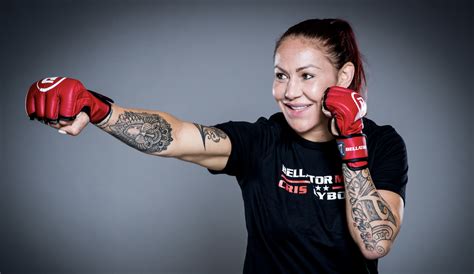 Cris Cyborg says with no 145lbs division in the UFC Amanda Nunes Vs ...