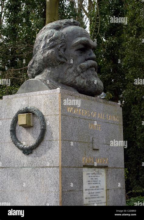 Karl marx grave hi-res stock photography and images - Alamy