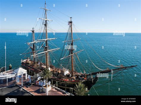 HMS Bounty (built in 1960 for the MGM film Mutiny on the Bounty Stock Photo, Royalty Free Image ...