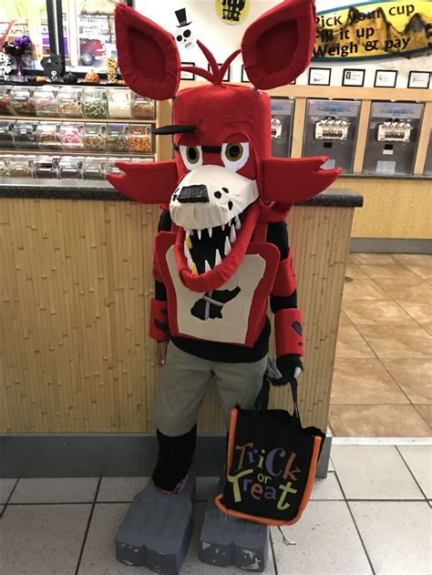 Pin by Jenette Moore on Foxy costume (made from cardboard) | Fnaf ...