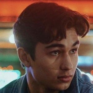 Kio Cyr - Age, Family, Bio | Famous Birthdays