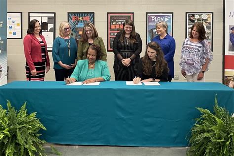 Nashville State Community College, TCAT Dickson-Clarksville sign credit transfer agreement in ...