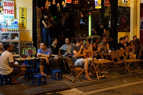 Ta Hien Street - Foreigner Beer Street in Hanoi - Hanoi Local Tour