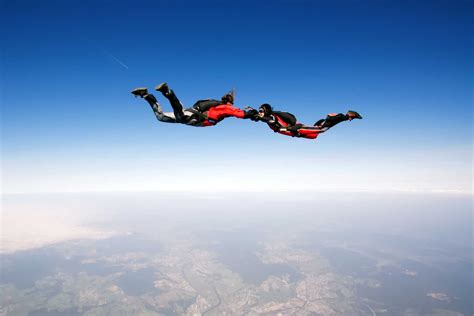 Before You Go Skydiving: What You Need to Know | Reader's Digest