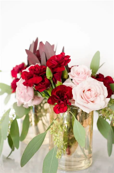 Simple Valentine's Day Flower Arrangement - Thou Swell