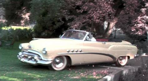 IMCDb.org: 1952 Buick Roadmaster Convertible [76-C] in "Pleasantville, 1998"