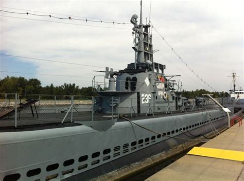 USS Silversides | Us navy ships, Submarine museum, Submarines