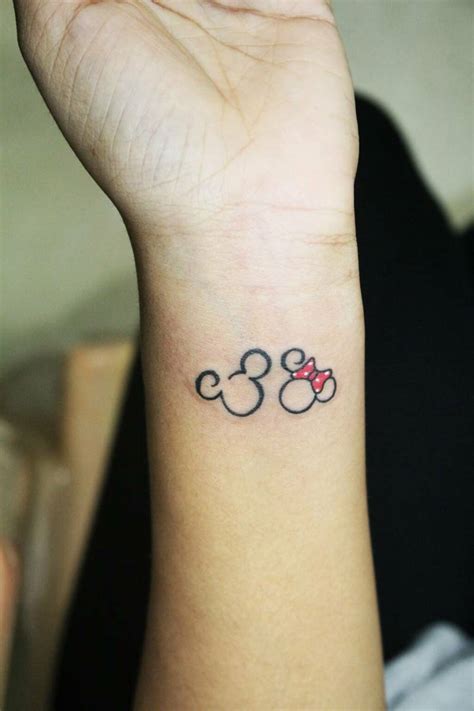 25+ Coolest Minimalist Tattoo Ideas That Will Inspire You