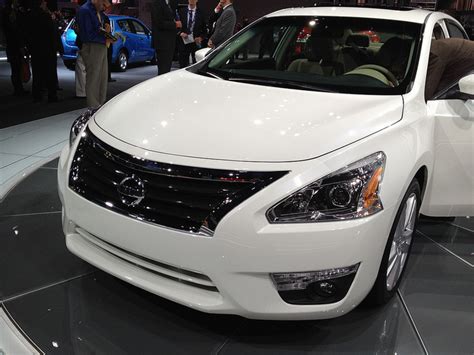 Nissan Altima Car Buying Tips, Nissan Altima, Family Car, Car Ins, High ...