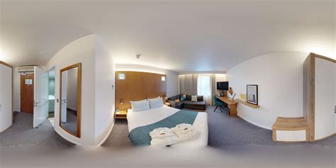 Holiday Inn Bournemouth, an IHG Hotel, Bournemouth (updated prices 2025)