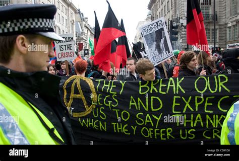 Flag of anarchists hi-res stock photography and images - Alamy