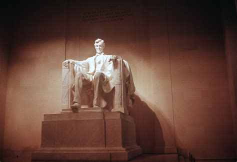 The Lincoln Memorial’s Bizarre Rejected Designs - History in the Headlines