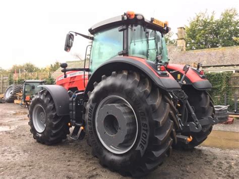 Massey Ferguson 8740 S Exclusive | AgriBuy